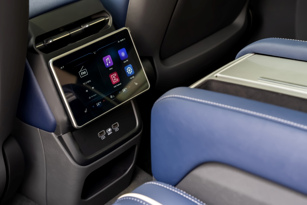 SUV điện cỡ lớn VinFast VF 9 có gì để chinh phục khách Việt?-9