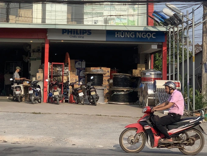 Nhân chứng vụ cô gái bị đánh ghen cắt tóc, lột đồ trên phố: Ớn quá-1