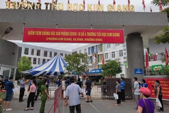 56 HS TH Kim Giang nghi ngộ độc, có trường lập tức hủy chương trình ngoại khóa