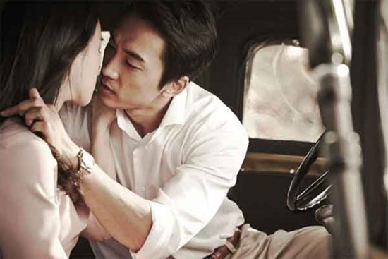 Chồng ngoại tình, tôi quyết không ly hôn dù bị mọi người chế giễu