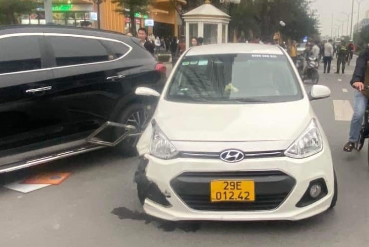 Vụ xe taxi tông bảo vệ tử vong: Tài xế có nồng độ cồn kịch khung-1