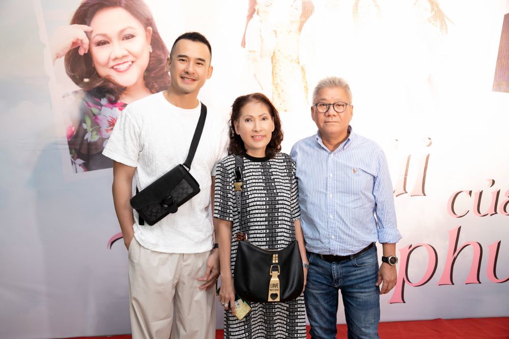 Xây biệt thự tặng mẹ vợ - Làm rể thế này, showbiz Việt thật hiếm người!-2