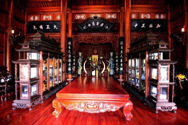 Choáng ngợp với biệt phủ khủng của các đại gia Việt: Chi 2 tỷ đồng/tháng thuê người làm, có căn làm từ 4.000 cây dừa-11