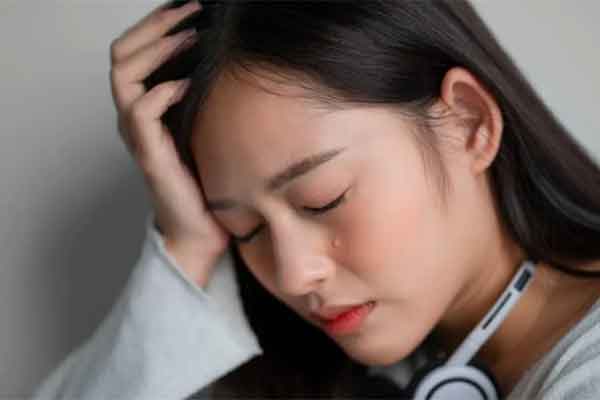 Đứng giữa chồng cũ và bạn trai, tôi bối rối không biết nên chọn ai-1