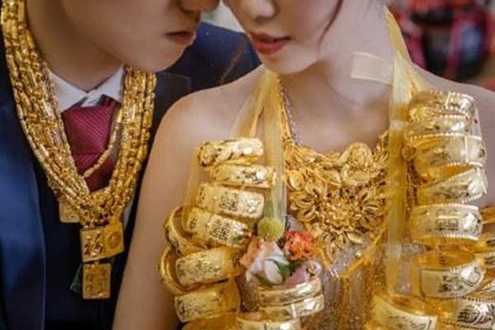 'Giá cô dâu' càng tăng, tỷ lệ cưới càng giảm