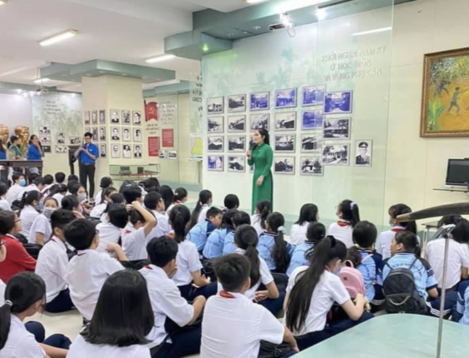 Có hiệu trưởng sẵn sàng nhận hoa hồng để đón doanh nghiệp vào trường học-1