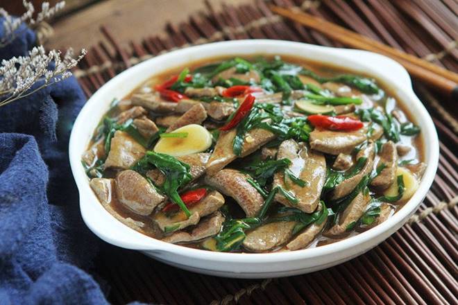 Loại lá mệnh danh là rau của thận, đem xào với gan được món vừa ngon lại bổ-4