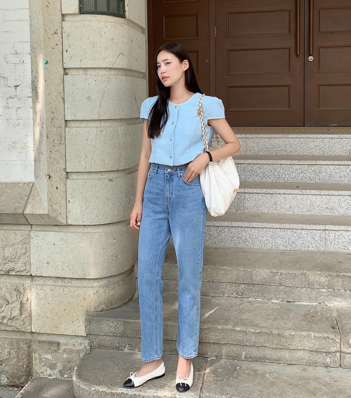 Ghim 10 cách diện quần jeans ống đứng đẹp và siêu tôn dáng-5