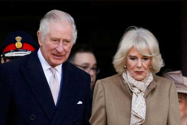 Vua Charles III của Anh lần đầu công du nước ngoài-1