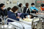 Đã tìm ra nguyên nhân 72 học sinh tiểu học Hà Nội bị ngộ độc