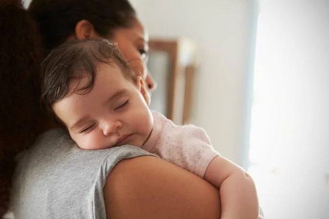 5 hành vi tưởng thương mà gây hại, có thể khiến trẻ mất khả năng tự lập, não kém phát triển-1