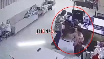Camera ghi lại cảnh giám đốc người Trung Quốc sát hại nữ kế toán-1
