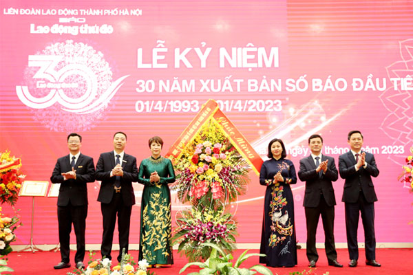 Báo Lao động Thủ đô kỷ niệm 30 năm ngày xuất bản số báo đầu tiên-1