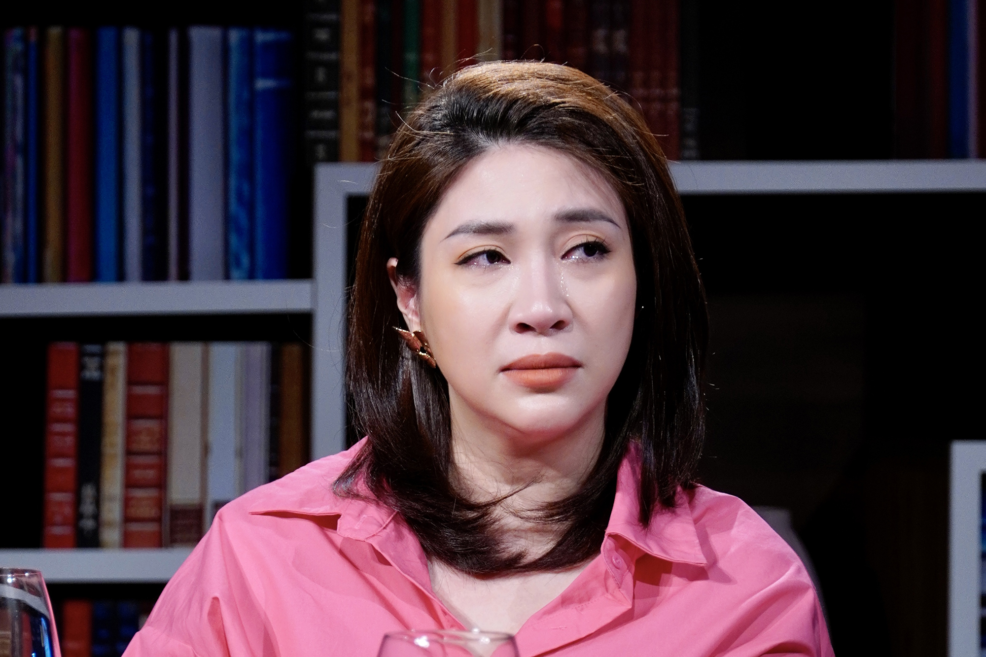 Từng u uất khi sinh con, nữ ca sĩ liên tục đổi xe và tậu nhà 6 tỷ sau khi ly hôn chồng Hàn-1