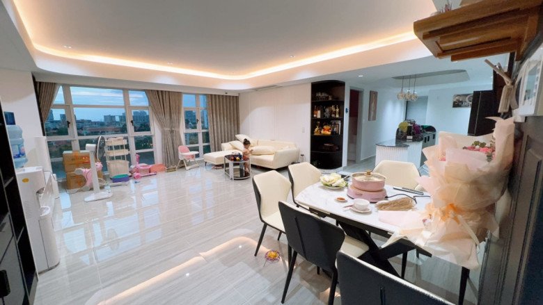 Từng u uất khi sinh con, nữ ca sĩ liên tục đổi xe và tậu nhà 6 tỷ sau khi ly hôn chồng Hàn-9