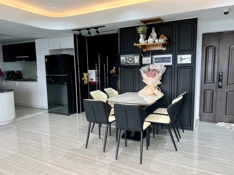 Từng u uất khi sinh con, nữ ca sĩ liên tục đổi xe và tậu nhà 6 tỷ sau khi ly hôn chồng Hàn-11