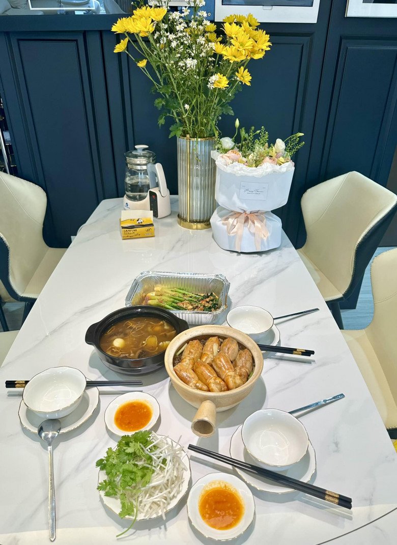 Từng u uất khi sinh con, nữ ca sĩ liên tục đổi xe và tậu nhà 6 tỷ sau khi ly hôn chồng Hàn-14