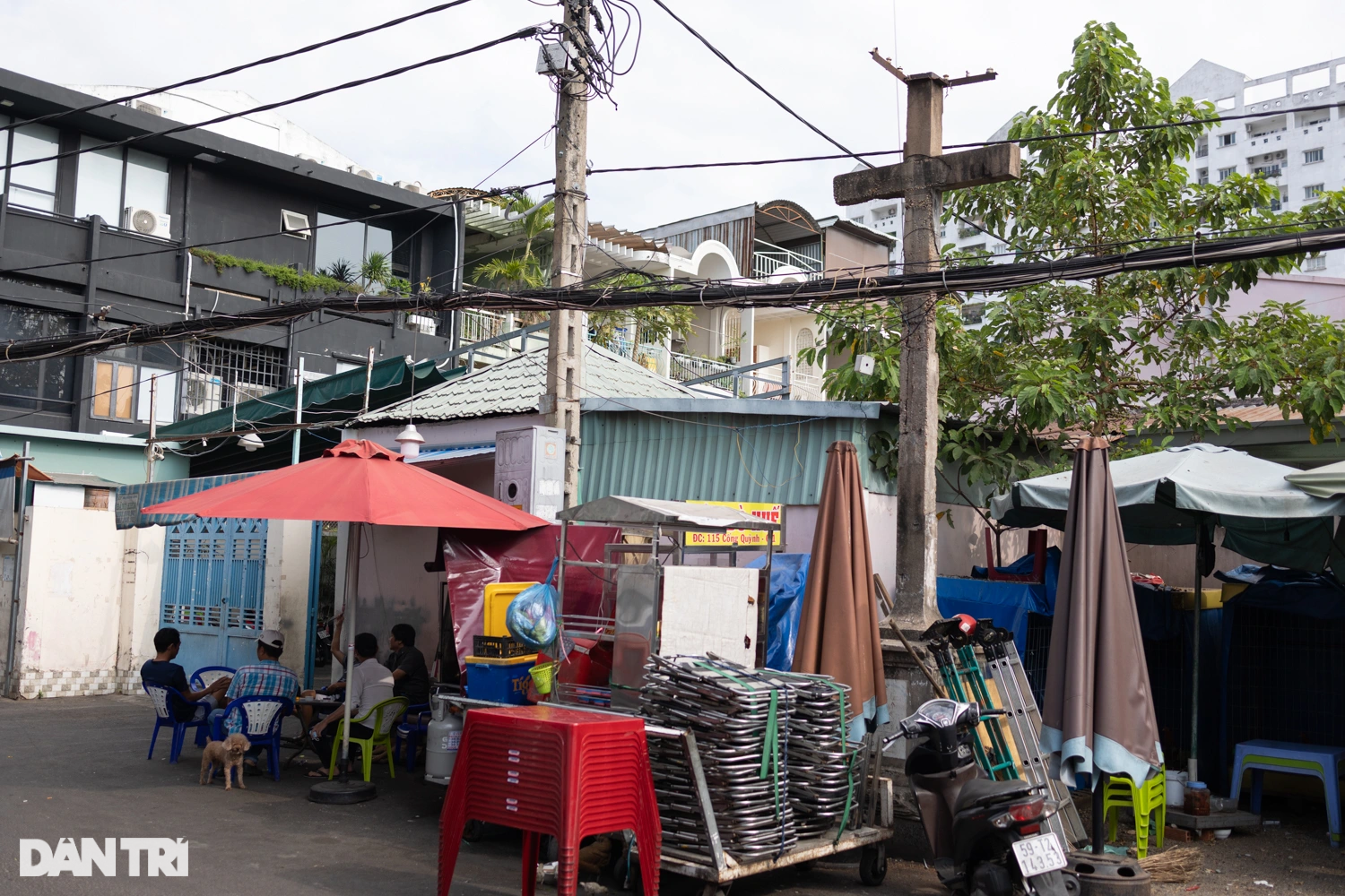 Hơn 50 năm tình bạn trong khu anh chị khét tiếng ở TPHCM-10