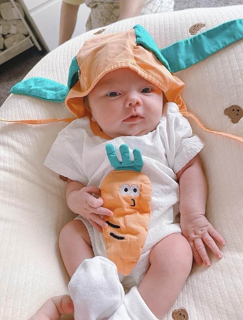 Cặp đồng tính nữ chi 1 tỷ qua Mỹ tìm con, giờ mỗi người một nơi, mẹ còn trong cữ đã livestream bán hàng-3