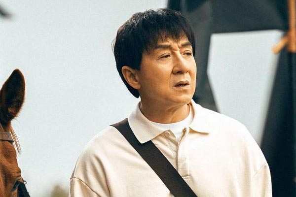 Thành Long tuổi U70: Nguy cơ ngồi xe lăn nhưng đau đáu tìm người kế nghiệp-5