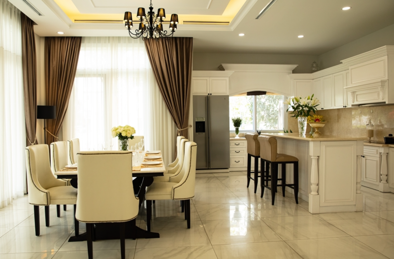 Cô thủ môn tội nghiệp sống viên mãn trong biệt thự 800 m2 phong cách Châu Âu-16