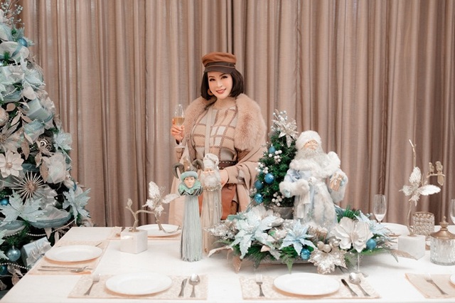 Cô thủ môn tội nghiệp sống viên mãn trong biệt thự 800 m2 phong cách Châu Âu-28