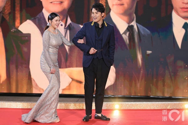 Bên bờ vực phá sản, TVB phải livestream bán hàng-5