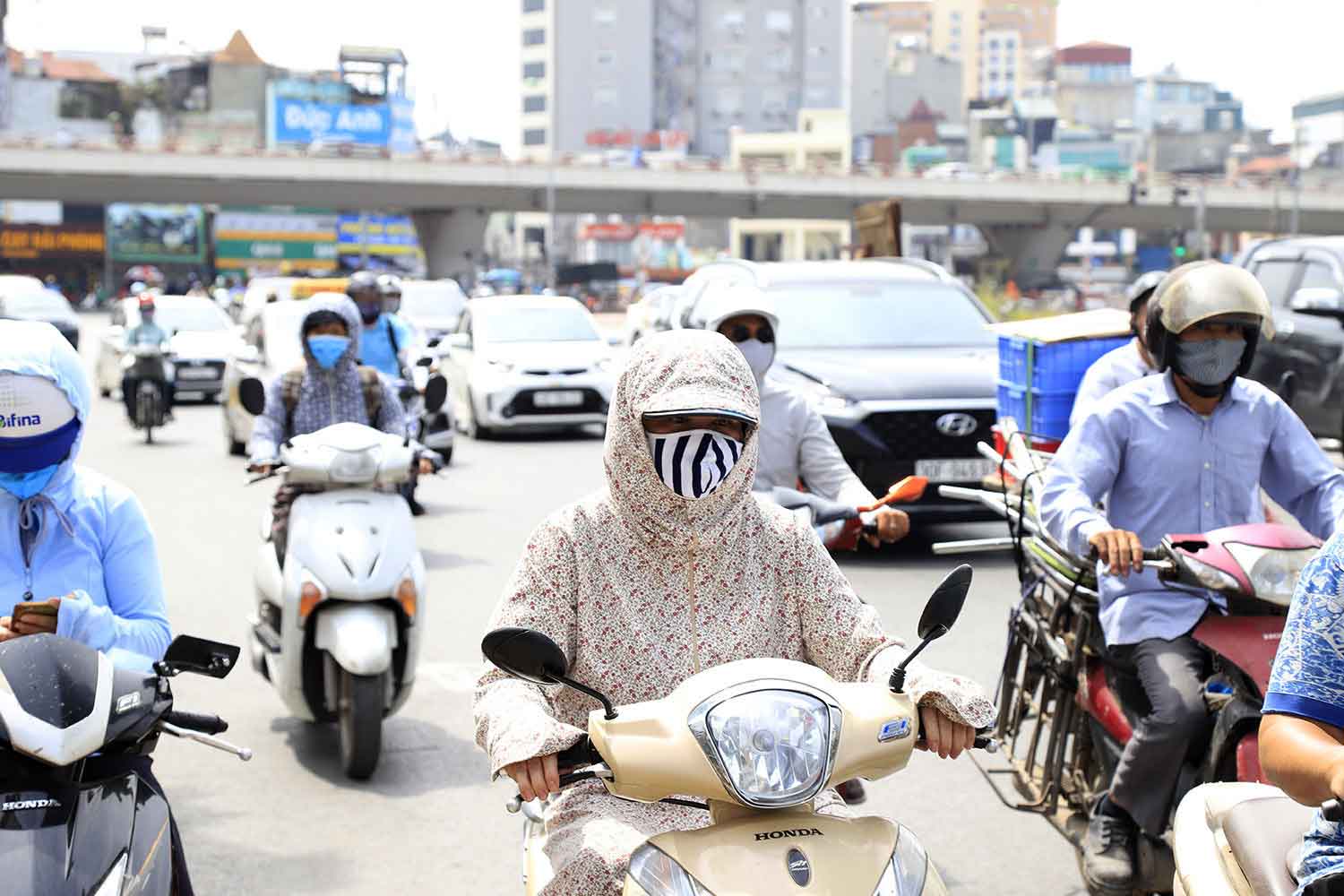 Miền Bắc còn đón không khí lạnh, nắng nóng gia tăng trong tháng 4-1