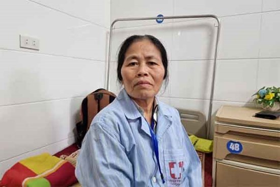 Bảo hiểm kiểm tra bệnh nhân nội trú, bệnh viện phản đối, người bệnh bức xúc