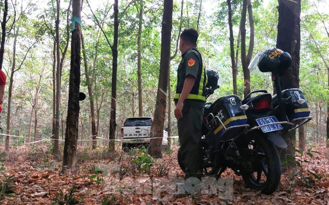 Phát hiện xe ô tô của giám đốc sát hại nữ kế toán ở vườn cao su-3