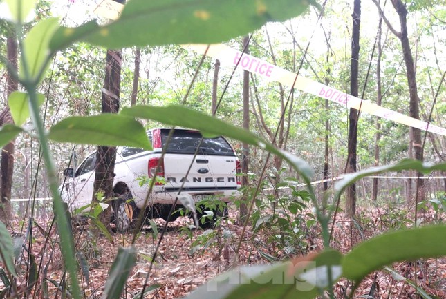 Phát hiện xe ô tô của giám đốc sát hại nữ kế toán ở vườn cao su-4