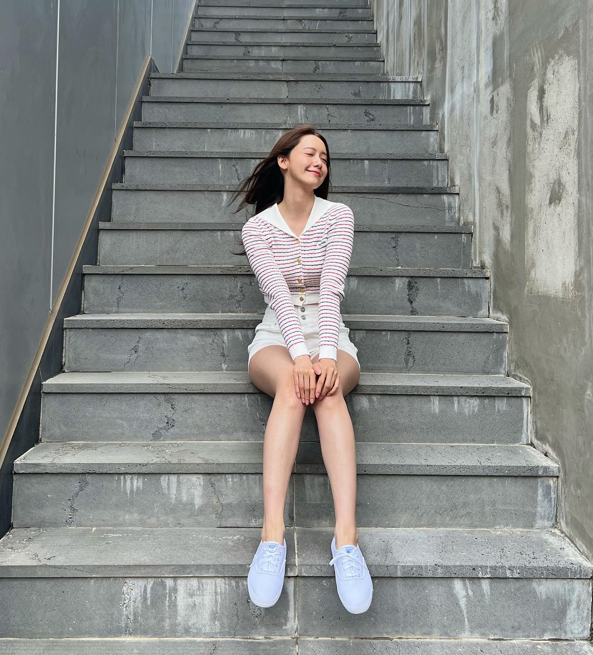 5 món đồ basic giúp sao Hàn luôn mặc đẹp-10