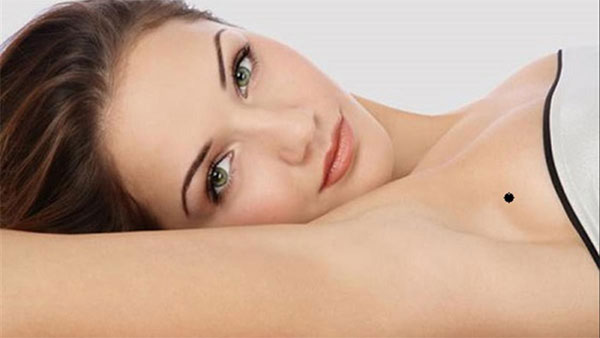 Nốt ruồi ảnh hưởng tới tài vận, giàu sang phú quý hoặc xui rủi về tài lộc-3