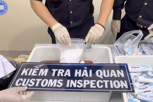 Vô tình vận chuyển chất cấm có phạm tội?-1