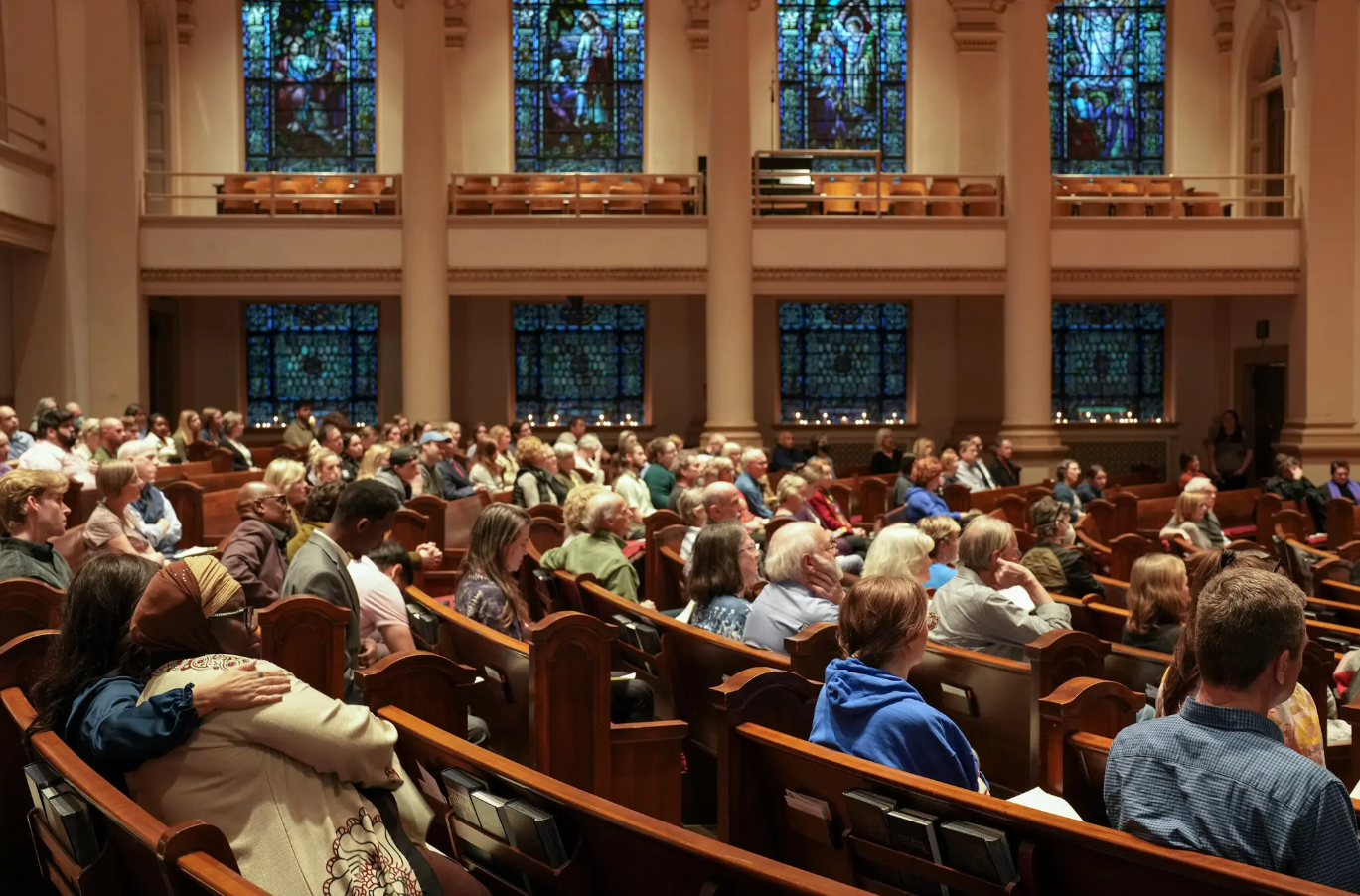 Bé 9 tuổi thiệt mạng khi cố kéo chuông cảnh báo trong vụ xả súng trường học-4