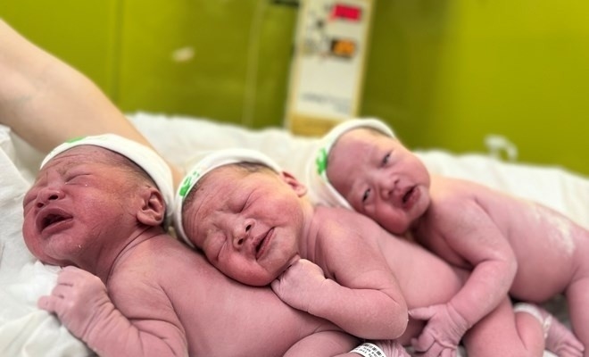 Sinh 3 bé với tổng gần 7,5 kg-1