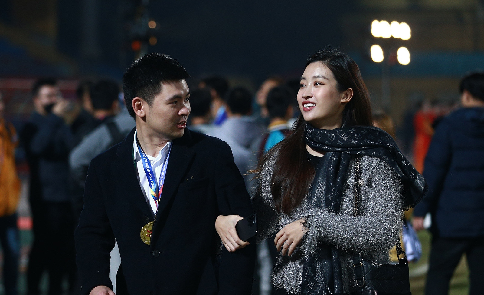 Hoa hậu Đỗ Mỹ Linh - vợ Chủ tịch Hà Nội FC gợi cảm khó rời mắt-5