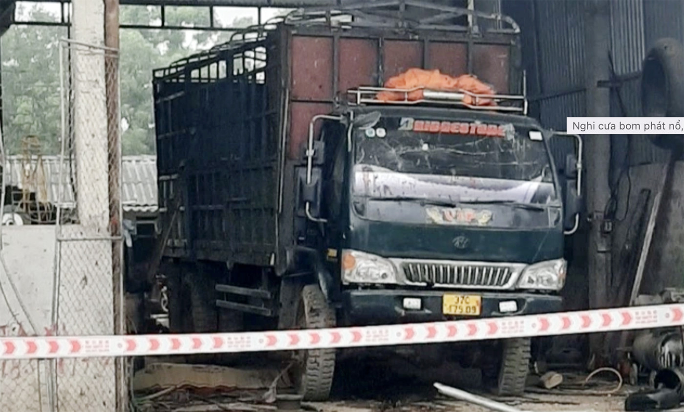 Nghi nổ bình ô-xy, nhiều người thương vong trong gara ô tô-1