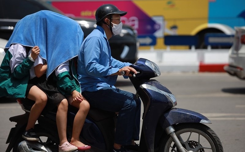 Nắng nóng gay gắt gia tăng từ ngày mai, có nơi trên 38 độ C-1