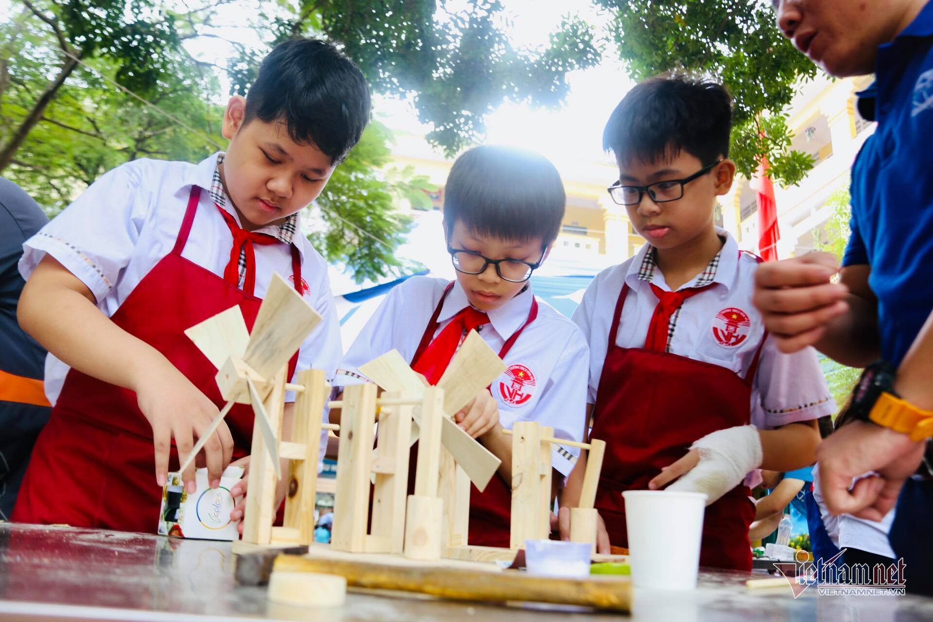 Con đi dã ngoại, mẹ lo trăm đường-2