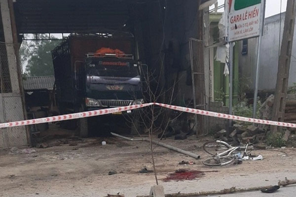 Vụ nổ lớn ở Nghệ An từ cắt cục sắt của người bán đồng nát-5