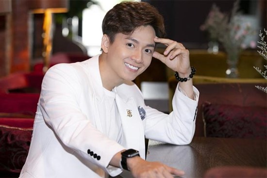 Ngô Kiến Huy từ tuổi thơ cơ cực đến ông chủ giàu có