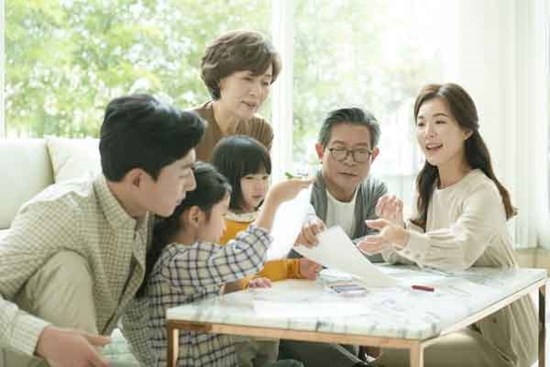 Lần đầu tiên được tổ chức sinh nhật, bố mẹ nói một câu mà chúng tôi ứa nước mắt
