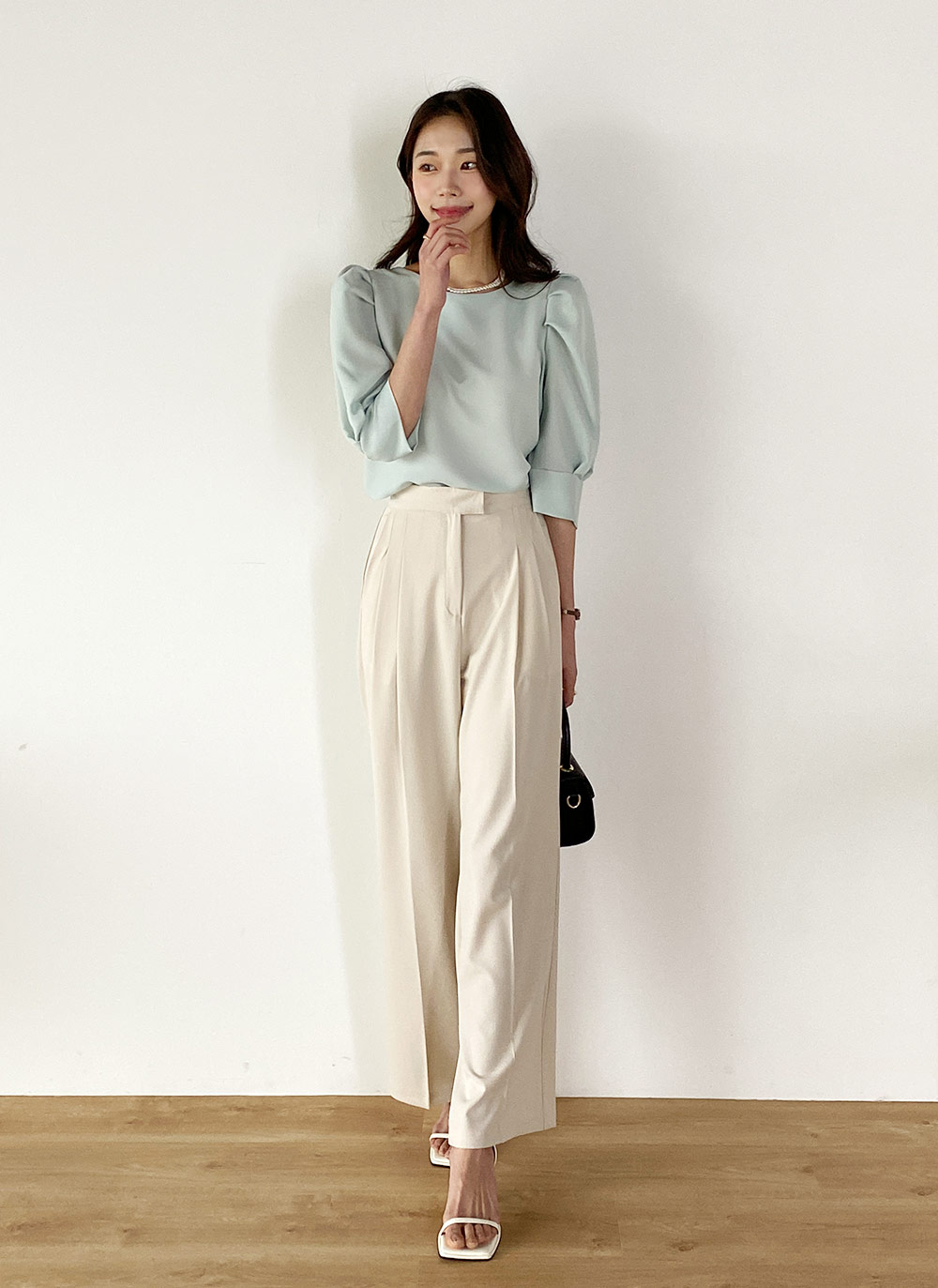 Nàng eo bánh mì nên mặc gì để trông thon thả?-4