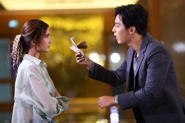 Trung Quốc: Chồng vội ly hôn vì vợ ung thư và cái kết sau 10 năm-3