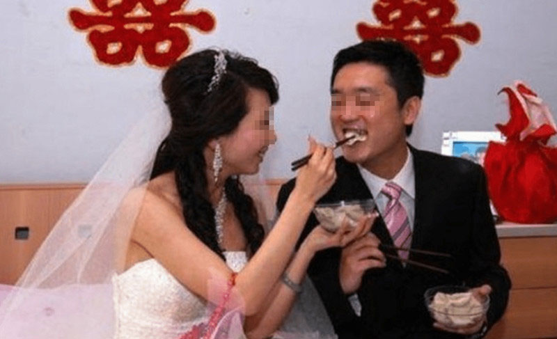 Trung Quốc: Chồng vội ly hôn vì vợ ung thư và cái kết sau 10 năm-1