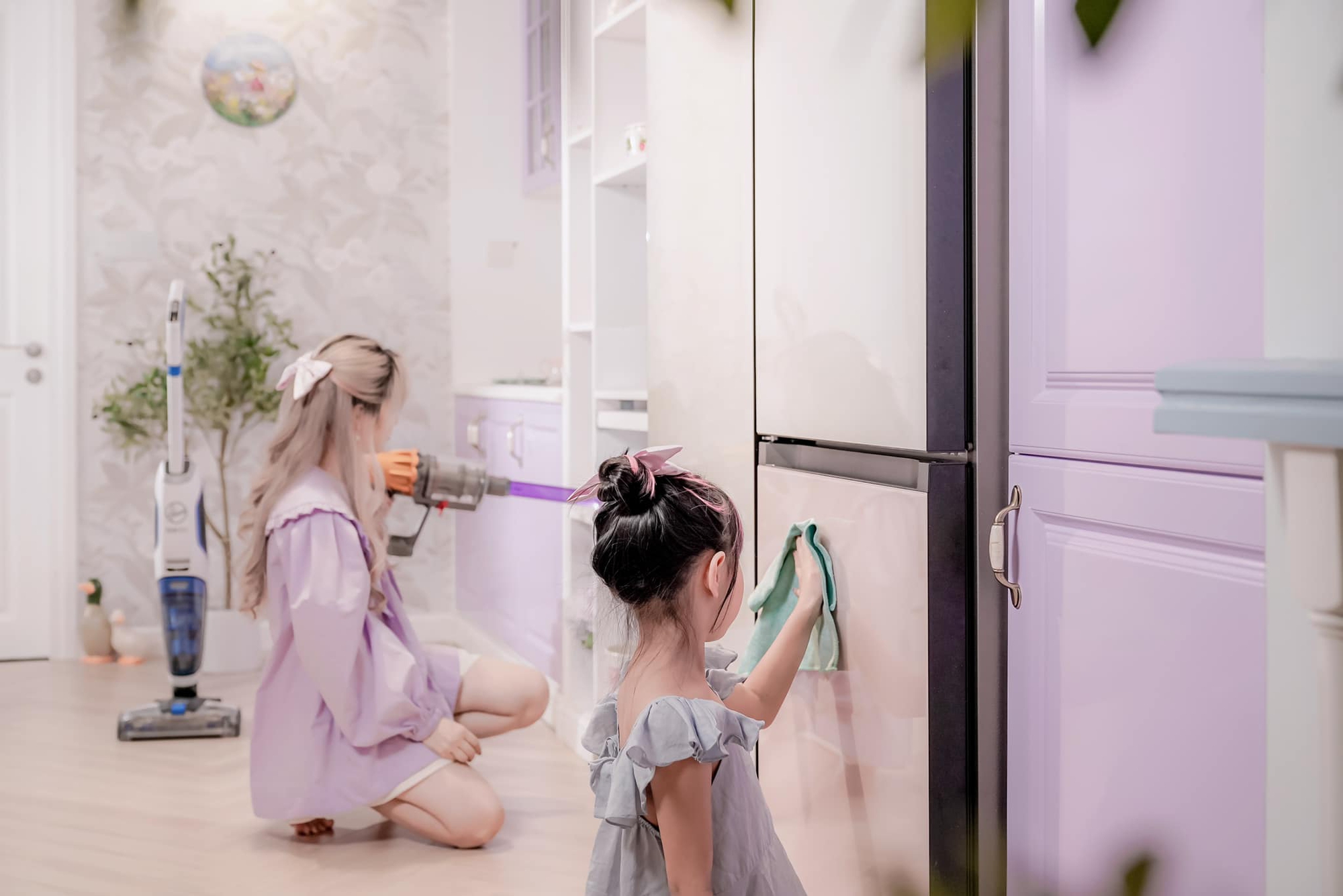 Góc bếp màu tím pastel với đủ các thiết bị hiện đại của mẹ 3 con ở TP. HCM-9