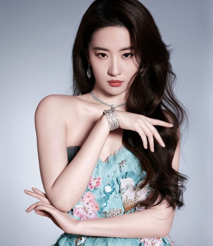 Lưu Diệc Phi bị chê béo: Khi chuẩn gầy độc hại ám ảnh showbiz Hoa ngữ-1