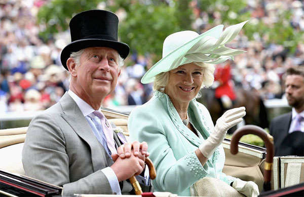 Bà Camilla có đủ điều kiện để được phong tước Nữ hoàng trong lễ đăng quang của Vua Charles?-2