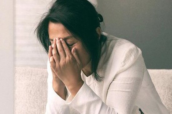 Chăm mẹ chồng 5 năm nhưng khi phân chia tài sản, bà không cho tôi 1 đồng